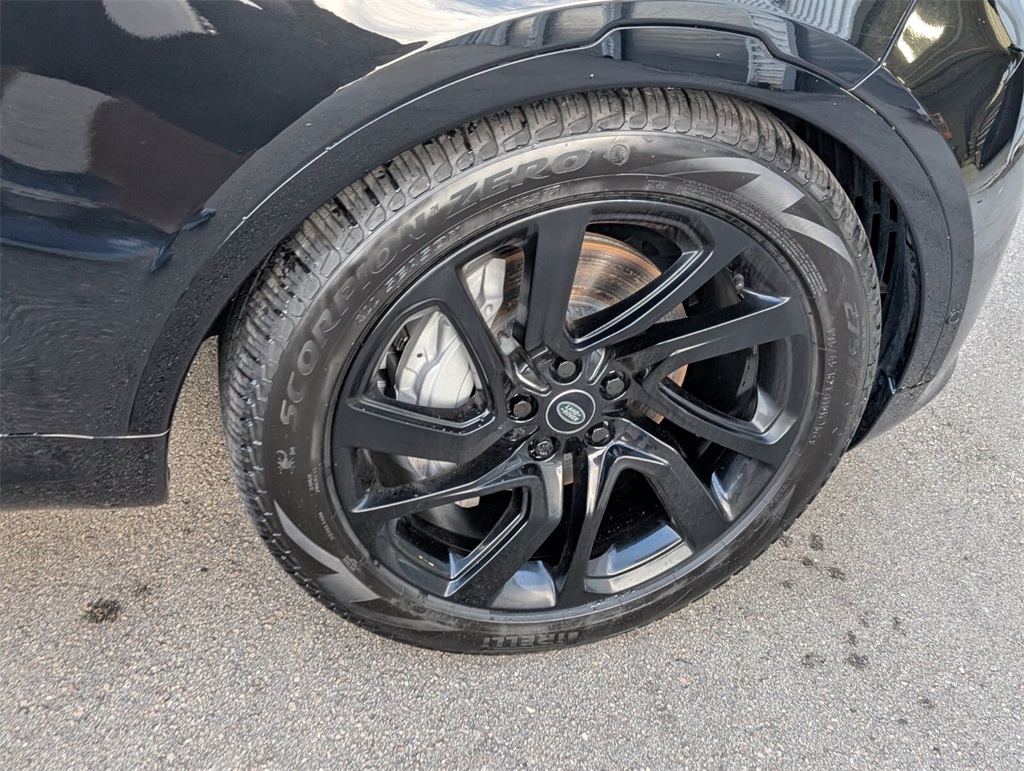 2023 Land Rover Discovery S R-Dynamic photo 19