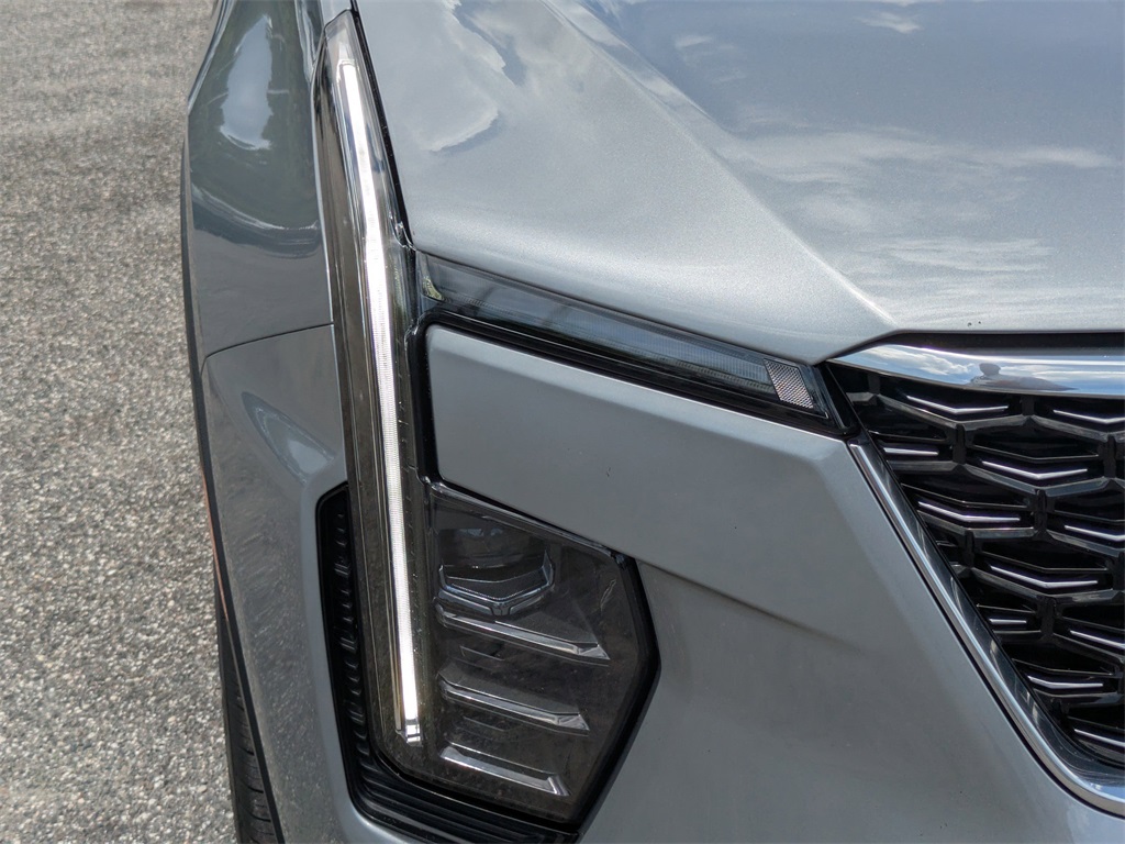 2024 Cadillac XT4 Premium Luxury photo 9