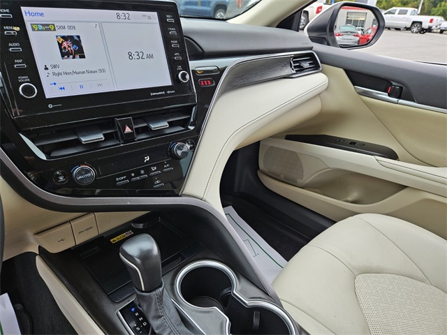 2023 Toyota Camry XLE photo 17