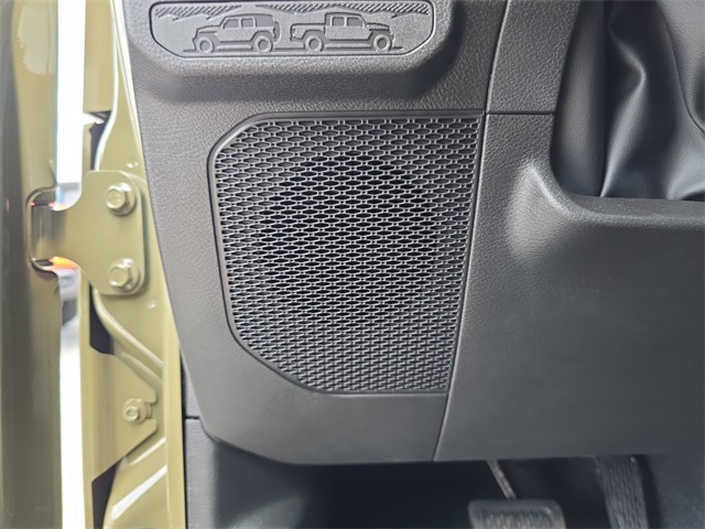 2025 Jeep Gladiator Mojave photo 12