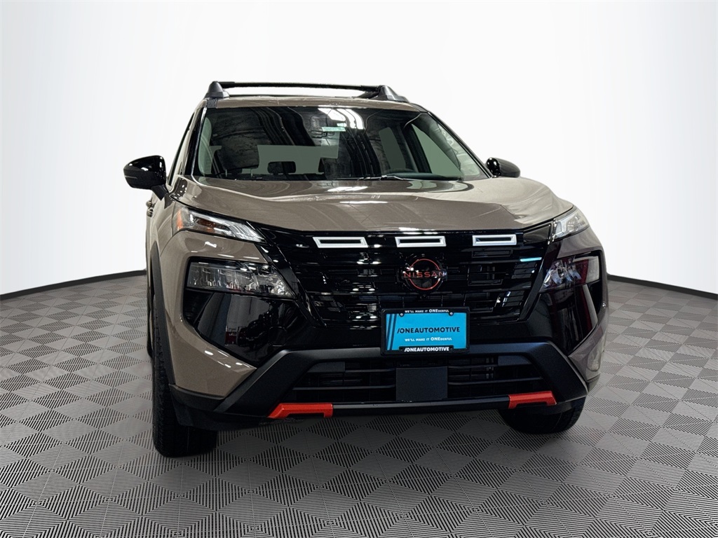2026 Nissan Rogue SV photo 2