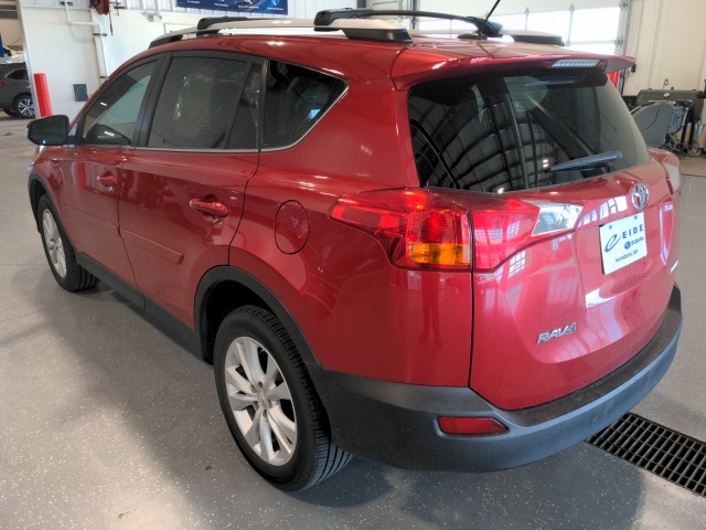 2015 Toyota RAV4 Limited photo 5