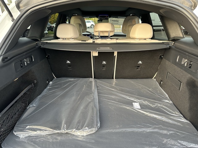 2026 Mercedes Benz GLC 300 4MATIC photo 9