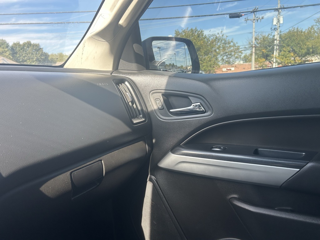 2021 Chevrolet Colorado LT photo 22