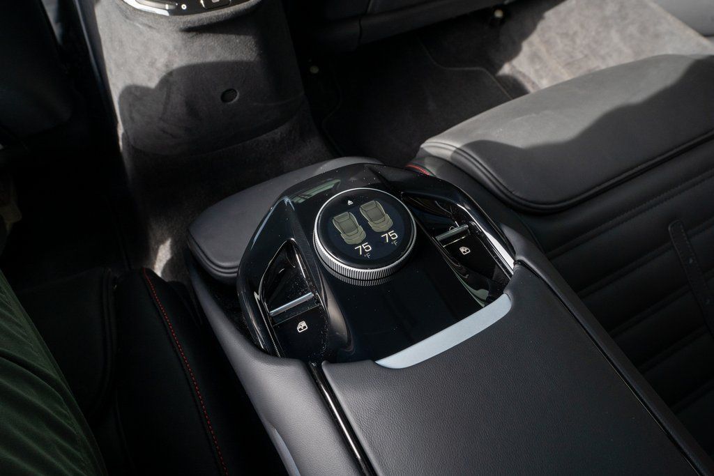 2024 Ferrari Purosangue photo 45