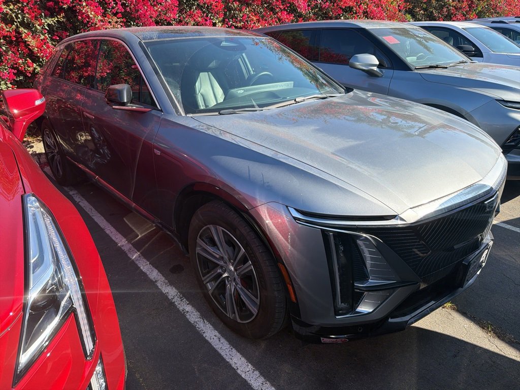 Used 2023 Cadillac LYRIQ Luxury with VIN 1GYKPMRK8PZ002806 for sale in Carlsbad, CA