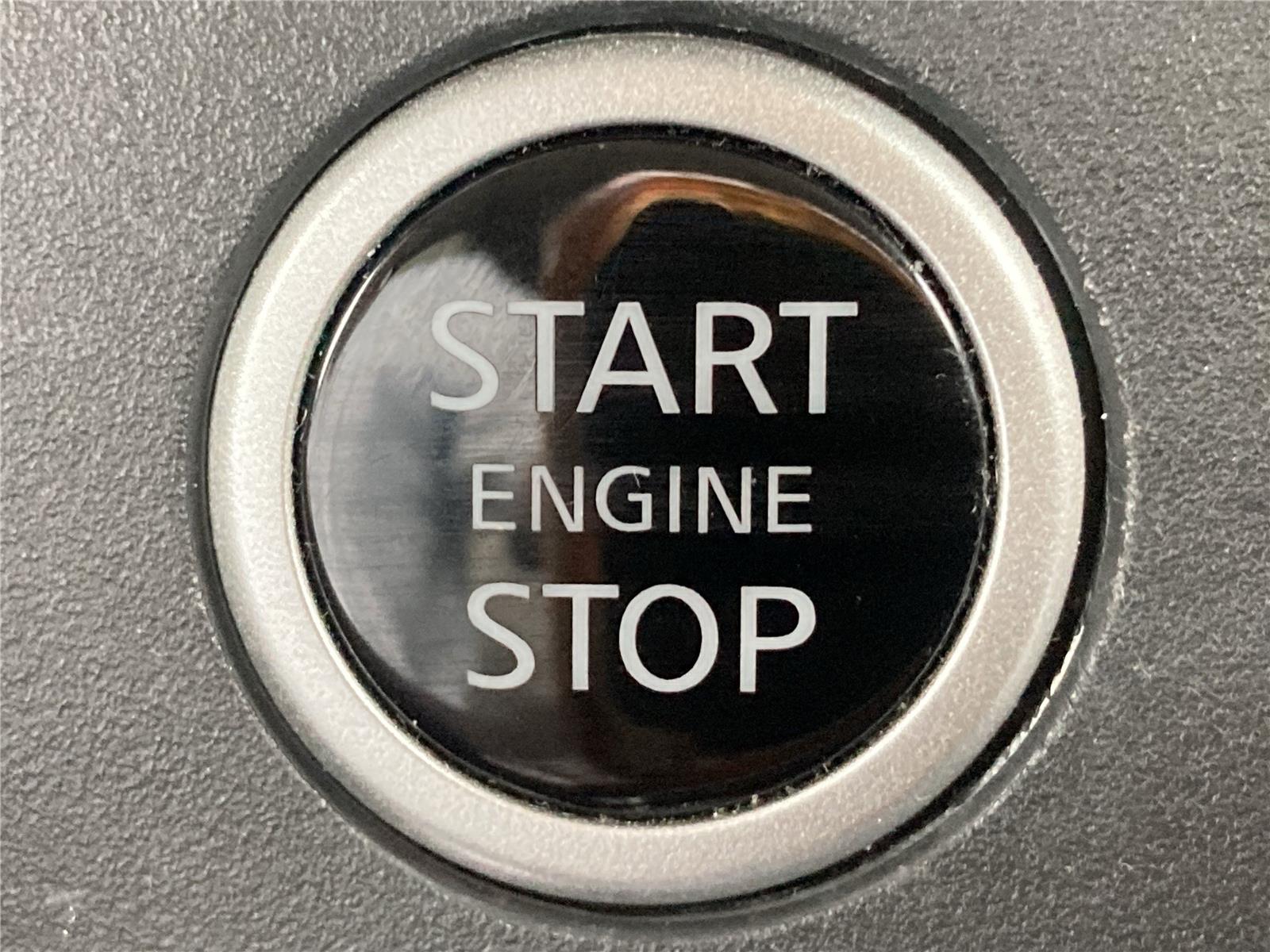 2021 Nissan Rogue SV photo 19