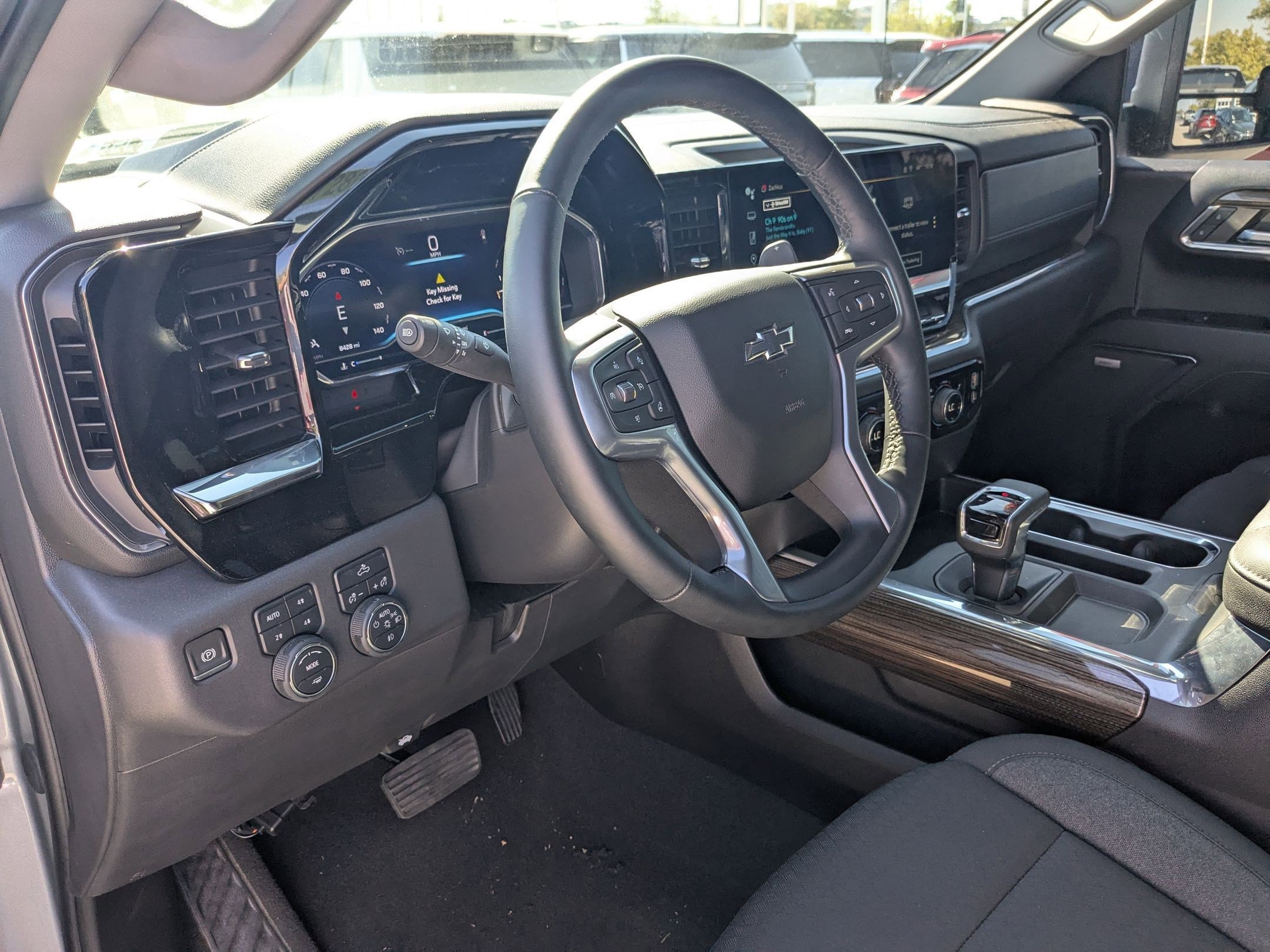 2024 Chevrolet Silverado 1500 LT Trail Boss photo 14