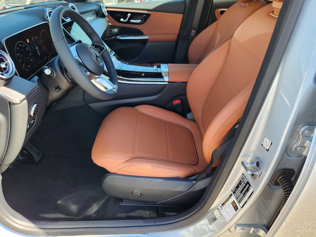 2026 Mercedes Benz GLC 300 4MATIC photo 13