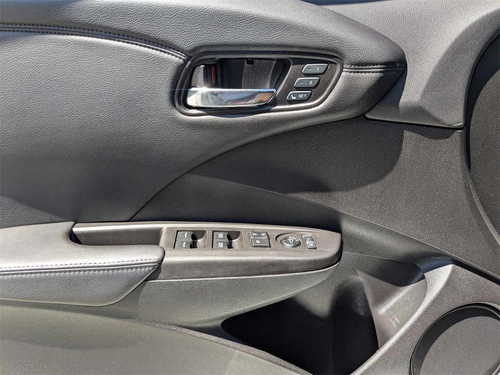 2017 Acura RDX Advance photo 26