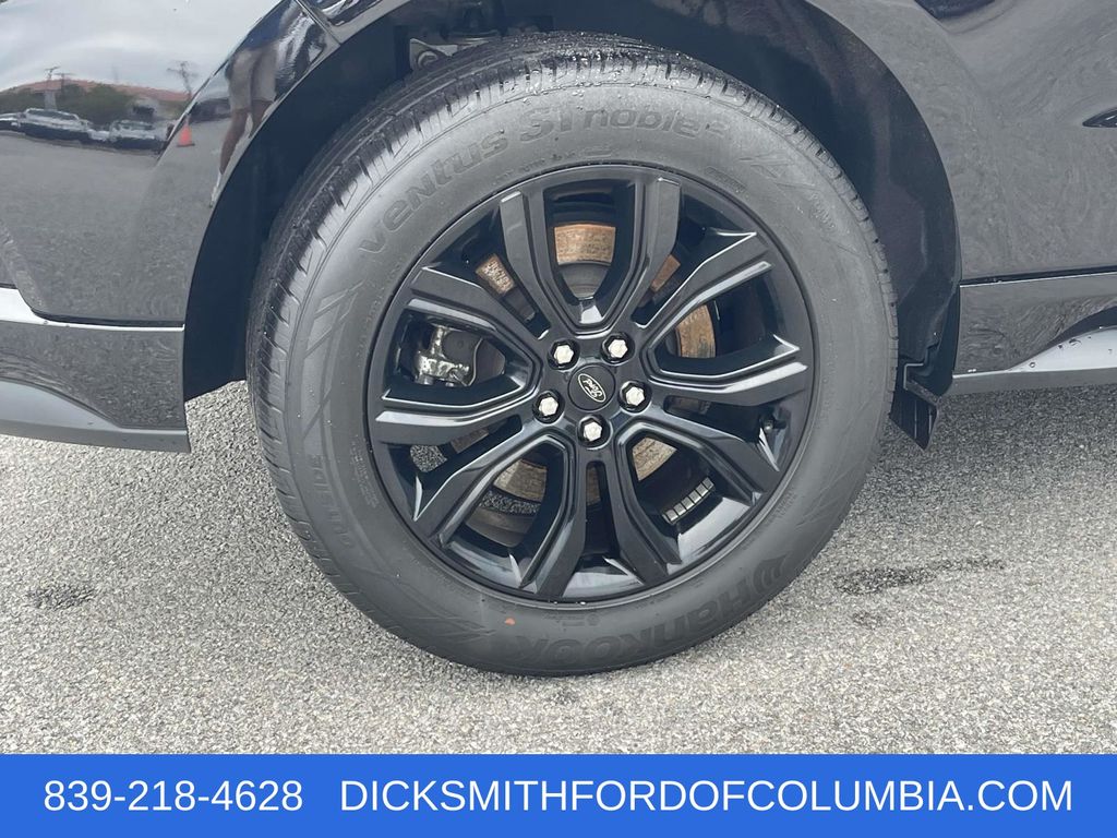 2024 Ford Edge SE photo 3