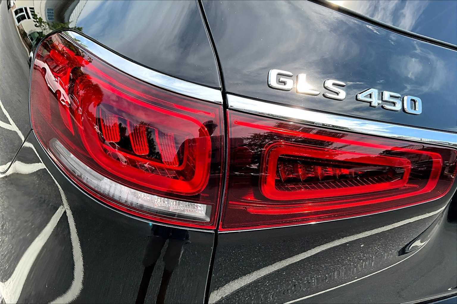 2021 Mercedes Benz GLS 450 4MATIC photo 25