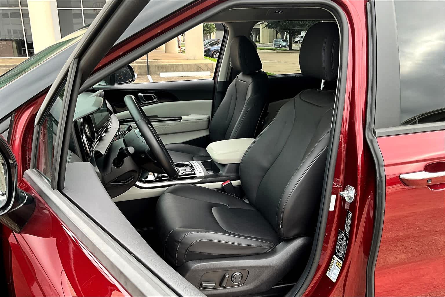 2022 Kia Carnival EX photo 7