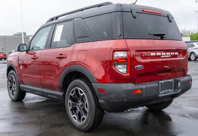2025 Ford Bronco Sport Outer Banks photo 6