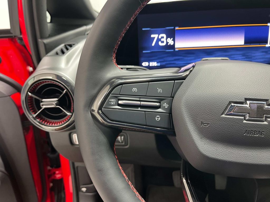 2024 Chevrolet Equinox EV 3LT photo 17