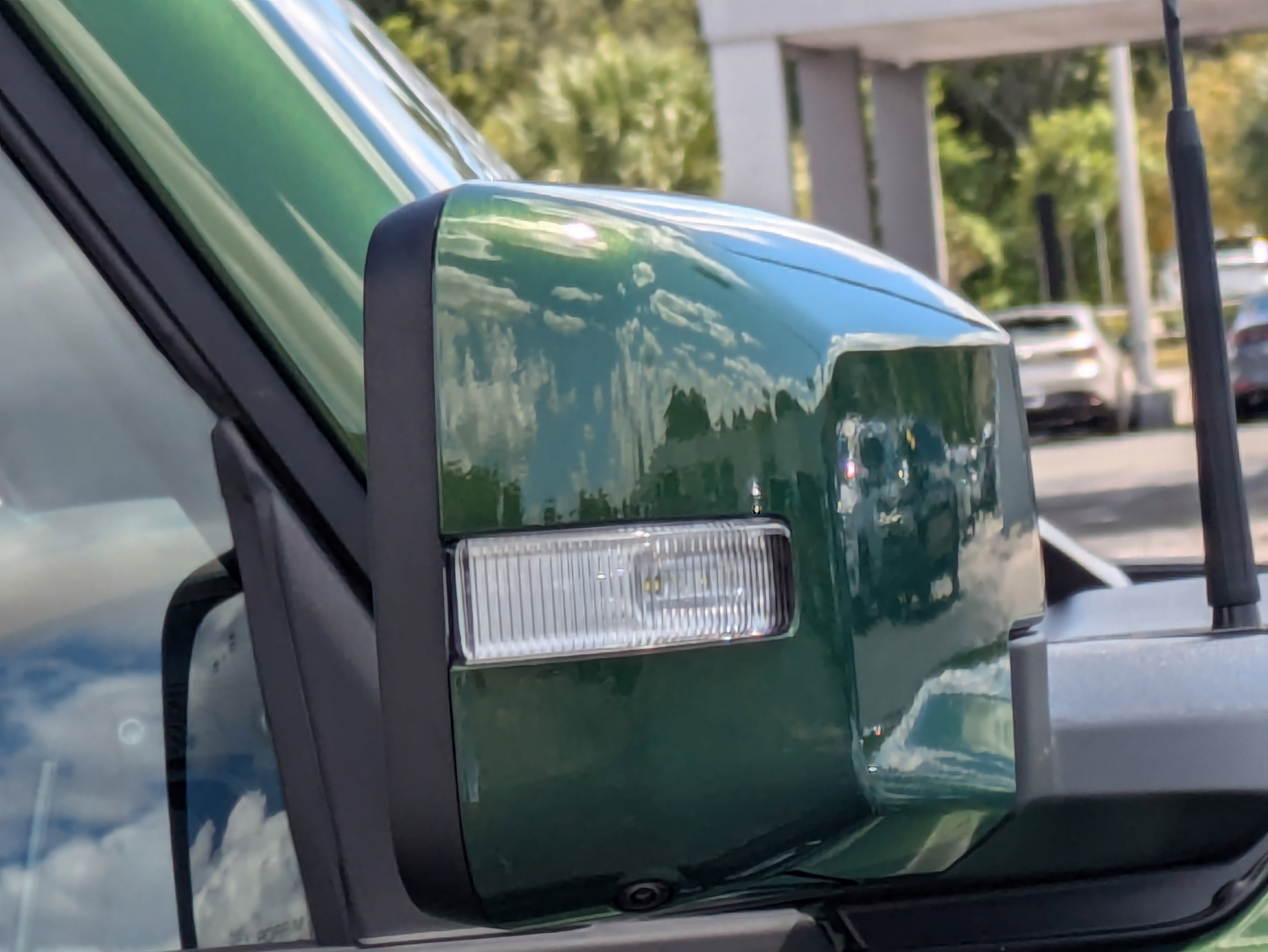 2024 Ford Bronco Outer Banks photo 2