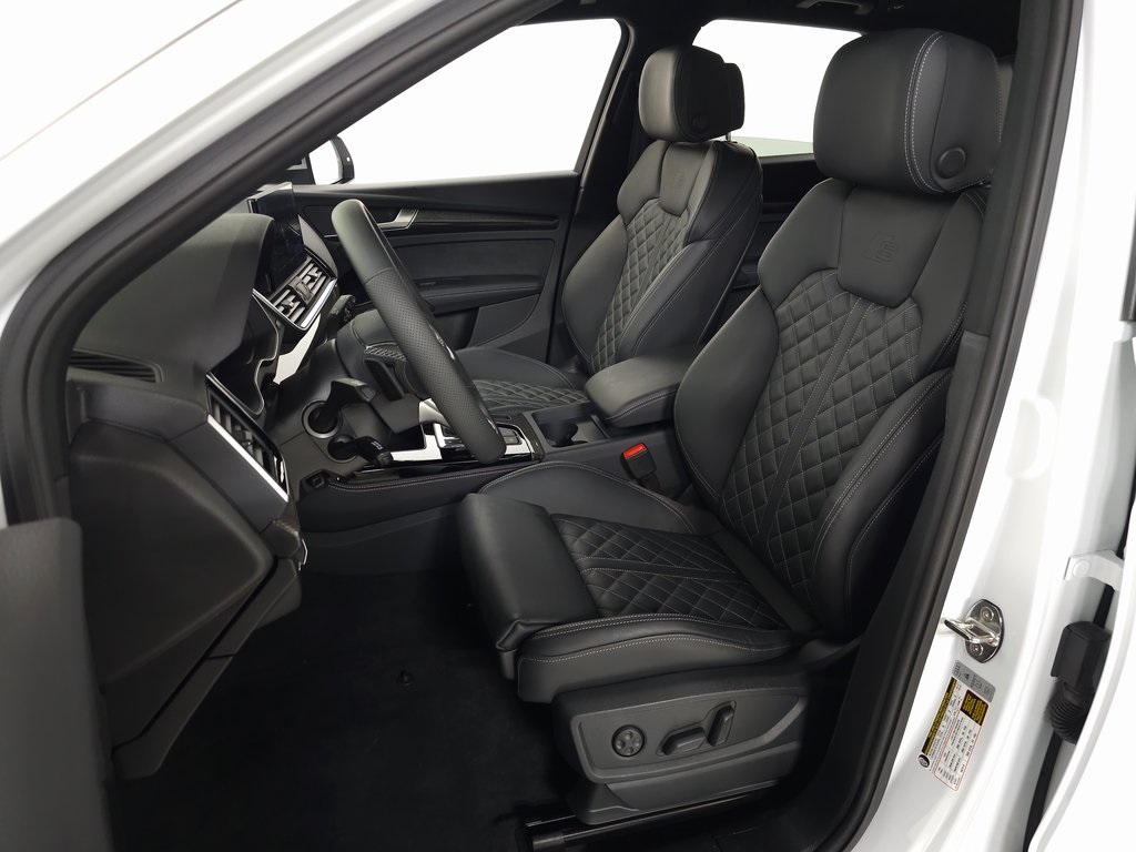 2025 AUDI SQ5 - Image 18