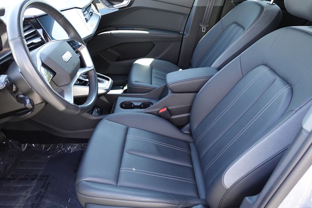 2024 Audi Q4 E-tron Premium photo 11