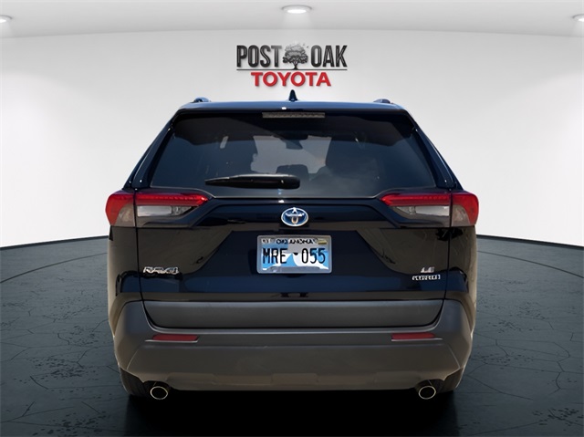 2022 Toyota RAV4 Hybrid LE photo 6