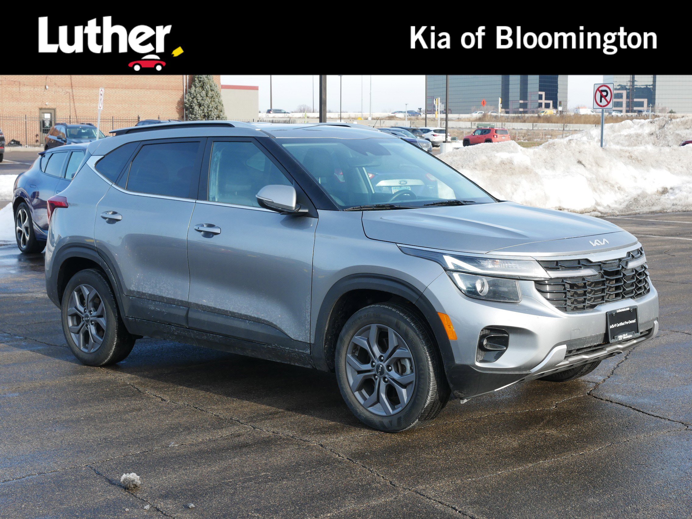 2024 Kia Seltos S's photo