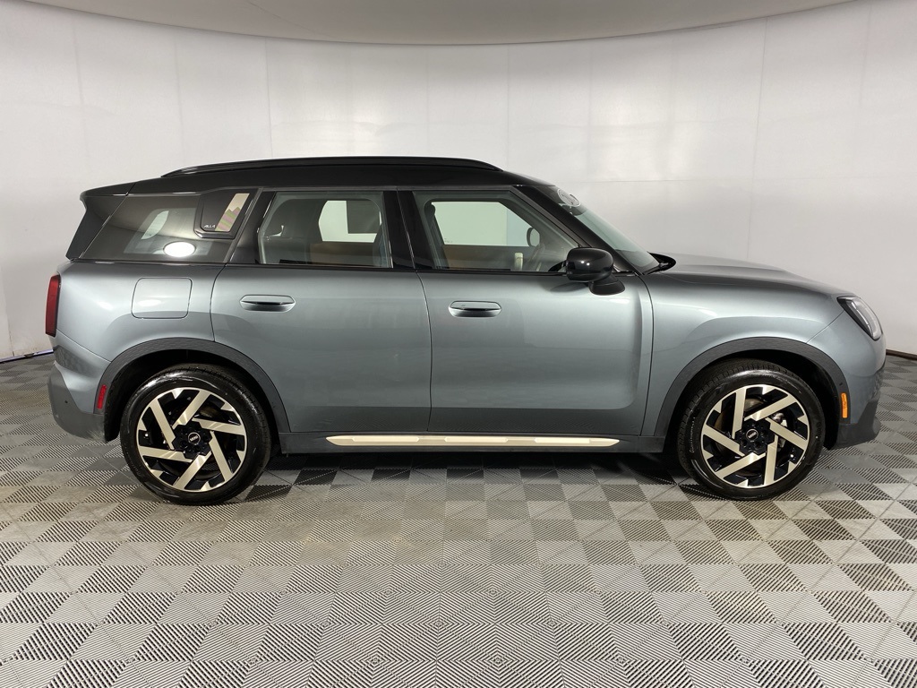2025 Mini Cooper S ALL4 photo 25