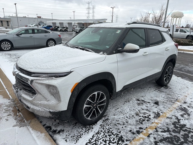 2025 CHEVROLET TRAILBLAZER - Image 1