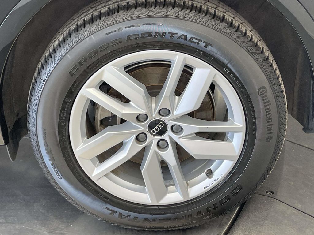 2022 Audi Q5 45 S line Premium photo 8