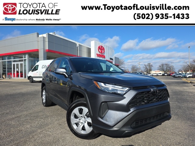 2024 Toyota RAV4 LE's photo