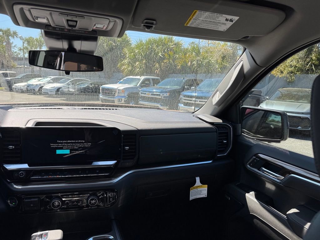 2025 Chevrolet Silverado 1500 RST photo 21