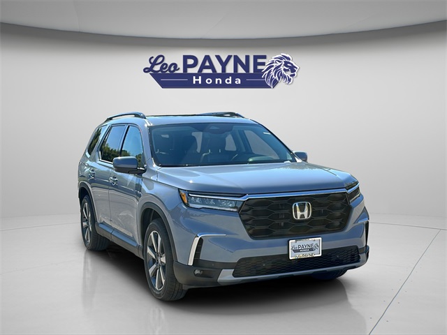 2025 Honda Pilot Touring's photo