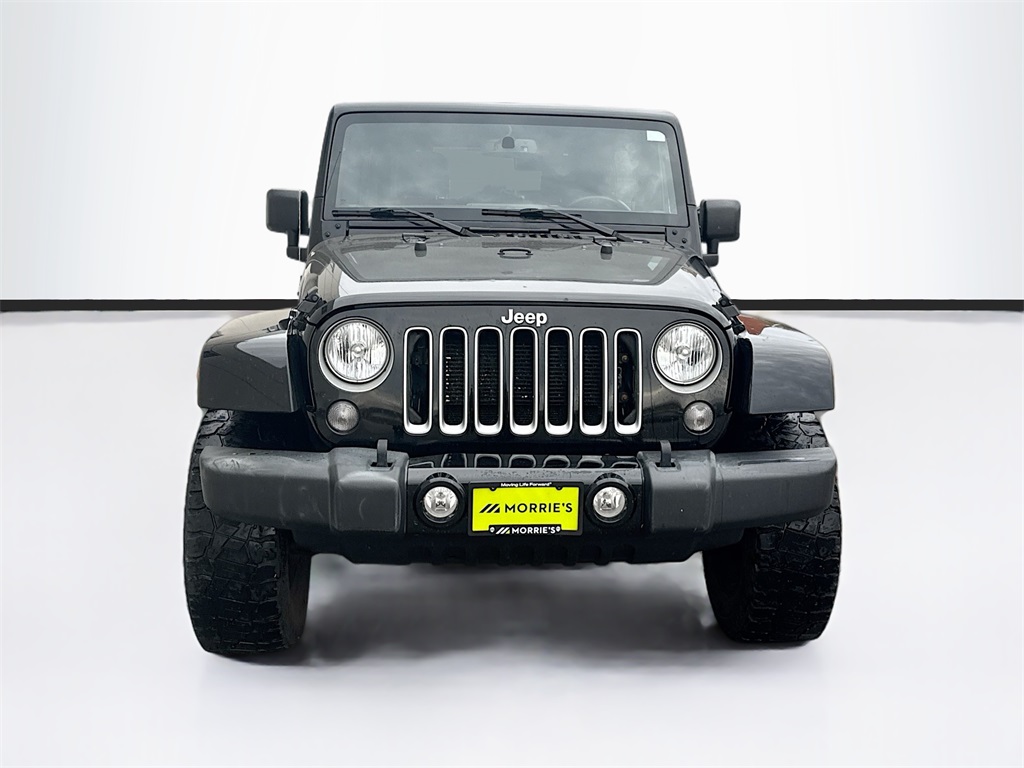 2017 Jeep Wrangler Unlimited Sahara Sport photo 2