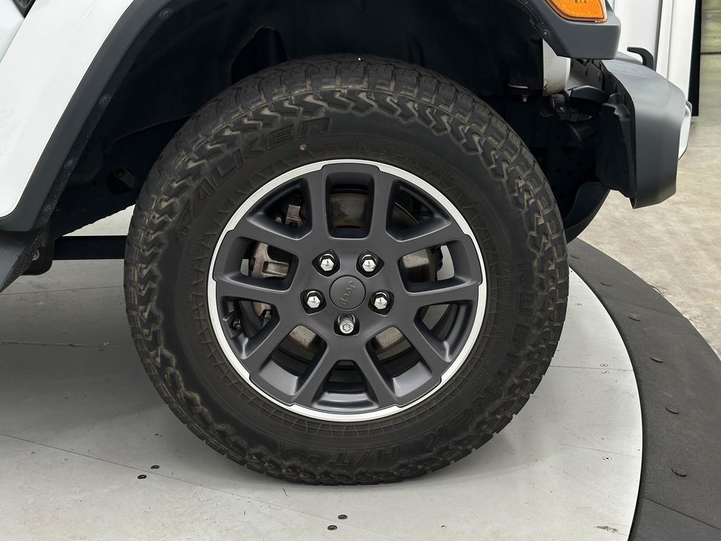 2020 Jeep Gladiator Overland photo 24