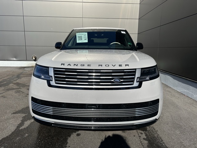 2025 Land Rover Range Rover SV photo 14
