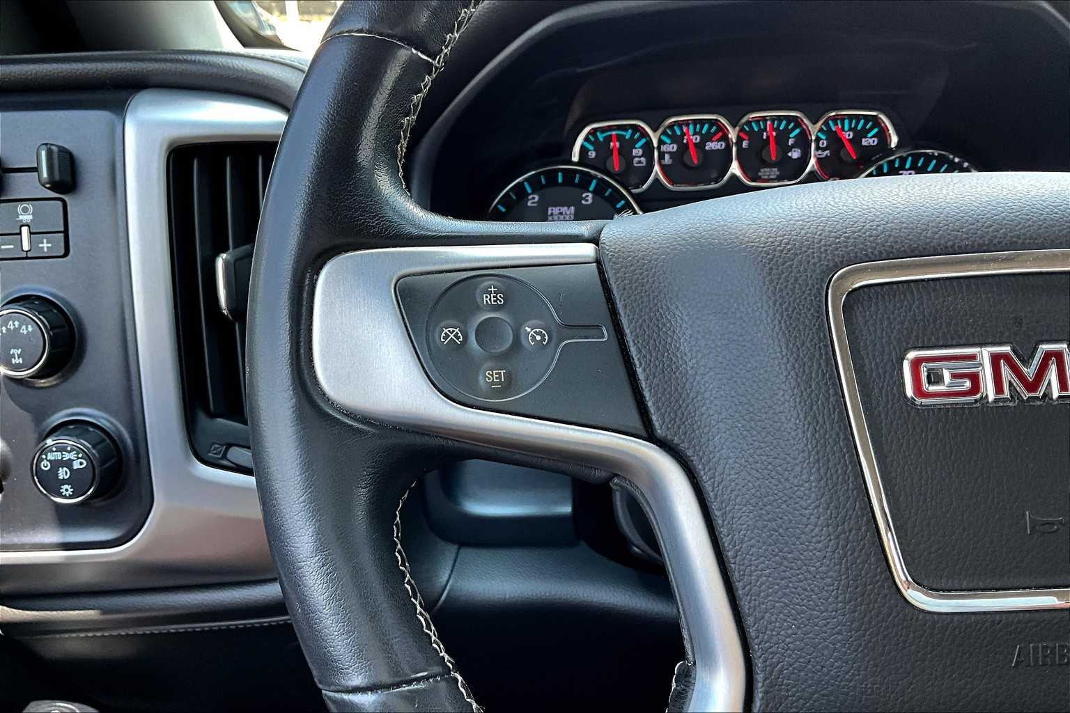 2019 Gmc Sierra HD SLT photo 22