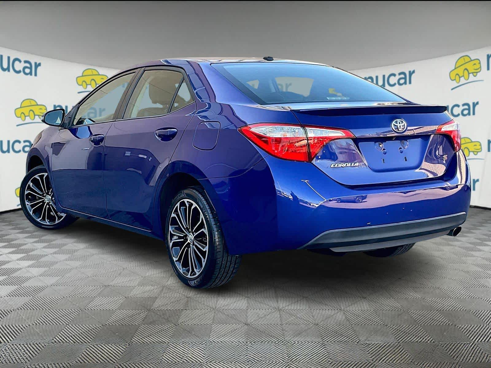 2015 Toyota Corolla S photo 4