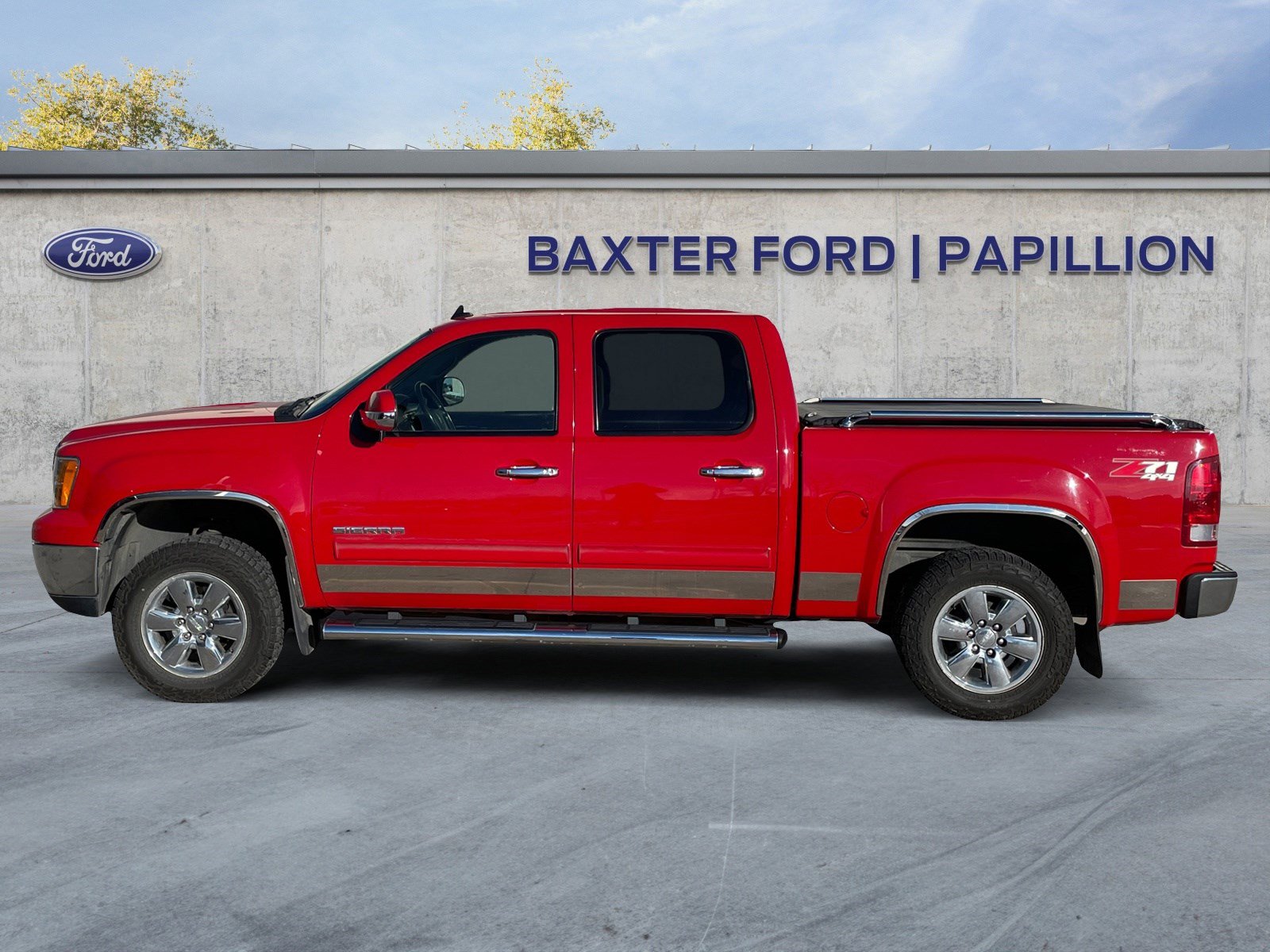 2011 Gmc Sierra 1500 SLT photo 2