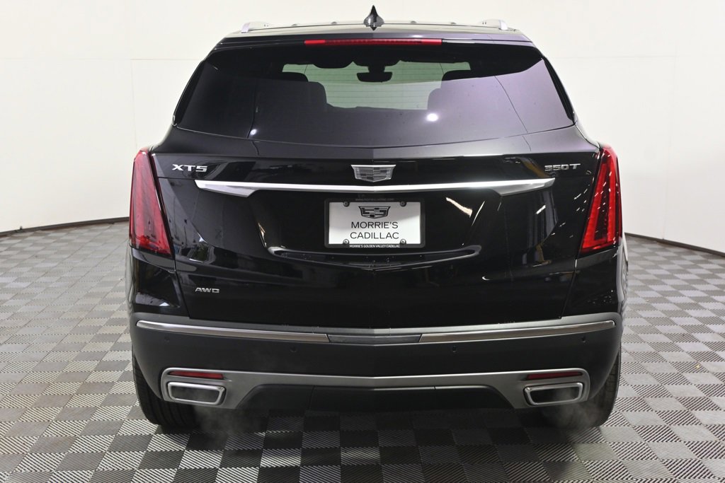 2025 Cadillac XT5 Premium Luxury photo 2