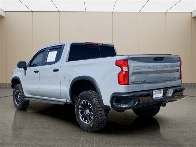 2025 Chevrolet Silverado 1500 ZR2 photo 3