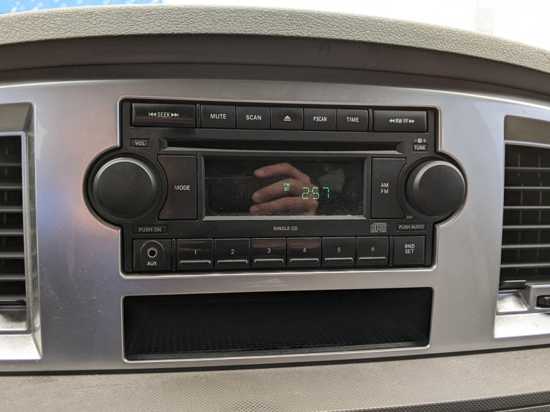 2008 Dodge Ram SLT photo 14
