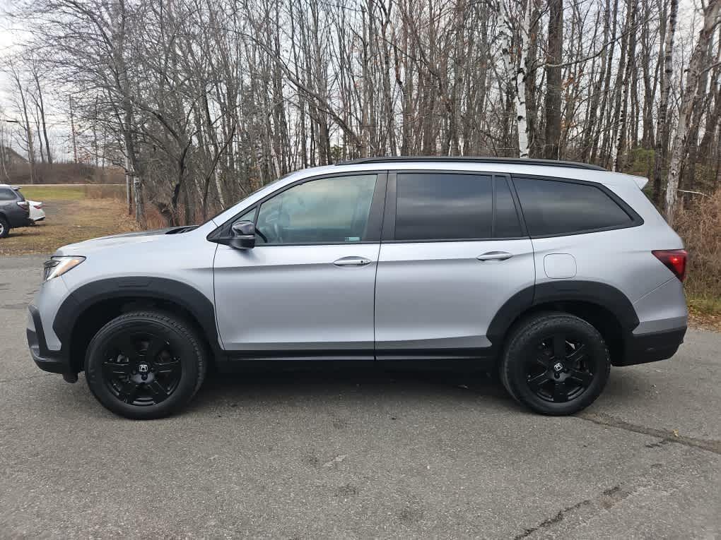 2022 Honda Pilot TrailSport photo 2