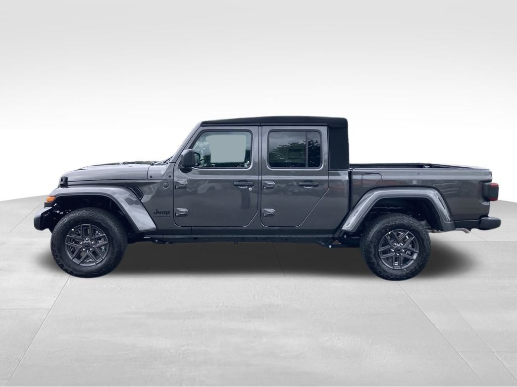 2025 Jeep Gladiator Sport S photo 2