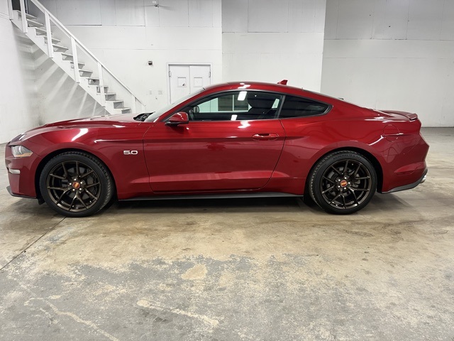 2021 Ford Mustang GT photo 4