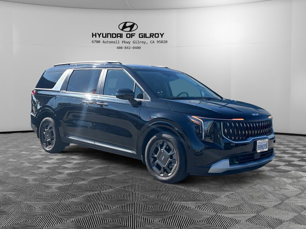 2025 Kia Carnival EX photo 2