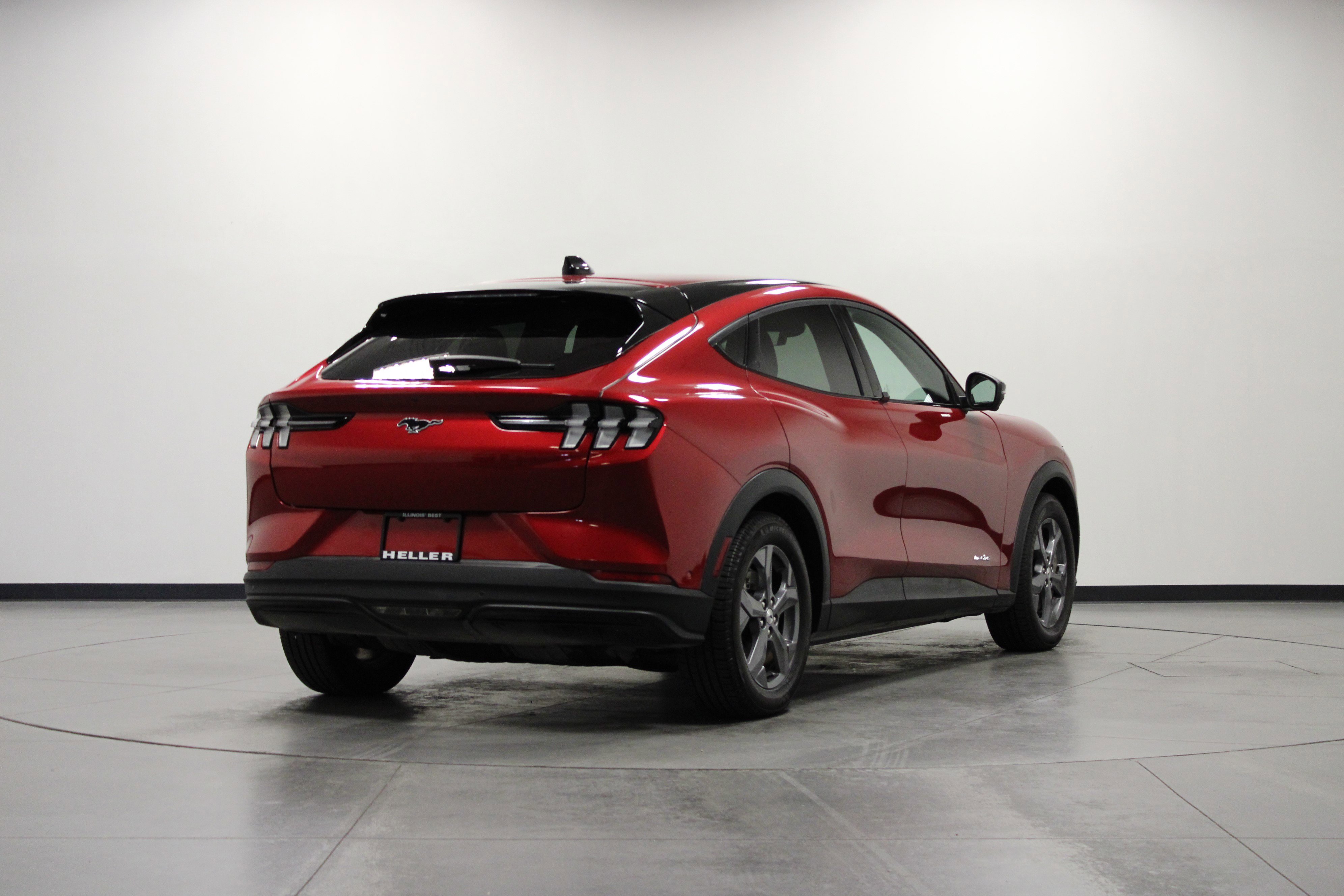 2023 Ford Mustang Mach-E Select photo 3