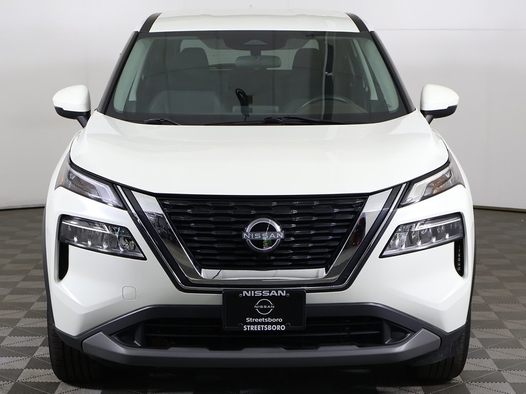 2022 Nissan Rogue SV photo 4