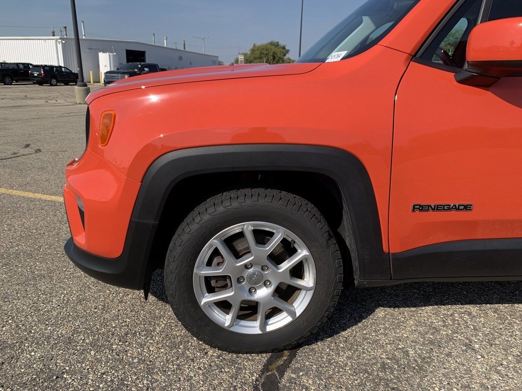 Used 2020 Jeep Renegade Latitude with VIN ZACNJABB9LPL26821 for sale in Watertown, WI