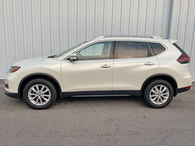 2018 Nissan Rogue SV photo 5