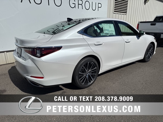2025 Lexus ES 350 photo 3
