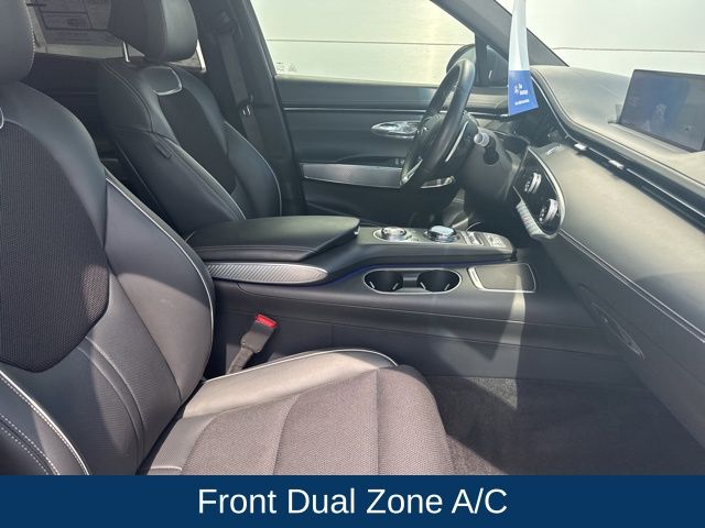 2024 Genesis GV70 2.5T Sport Prestige photo 28