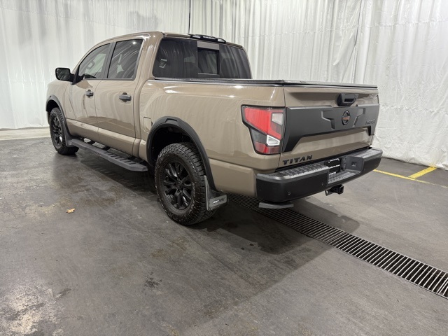 2021 Nissan Titan PRO-4X photo 3